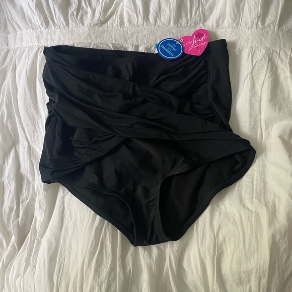 NWT Black high-waisted bottoms - Picture 2 of 8